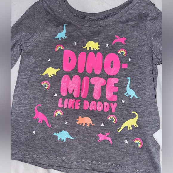 The Children’s Place Baby Girl Graphic Tees (2) size 12-18m - Picture 2 of 5